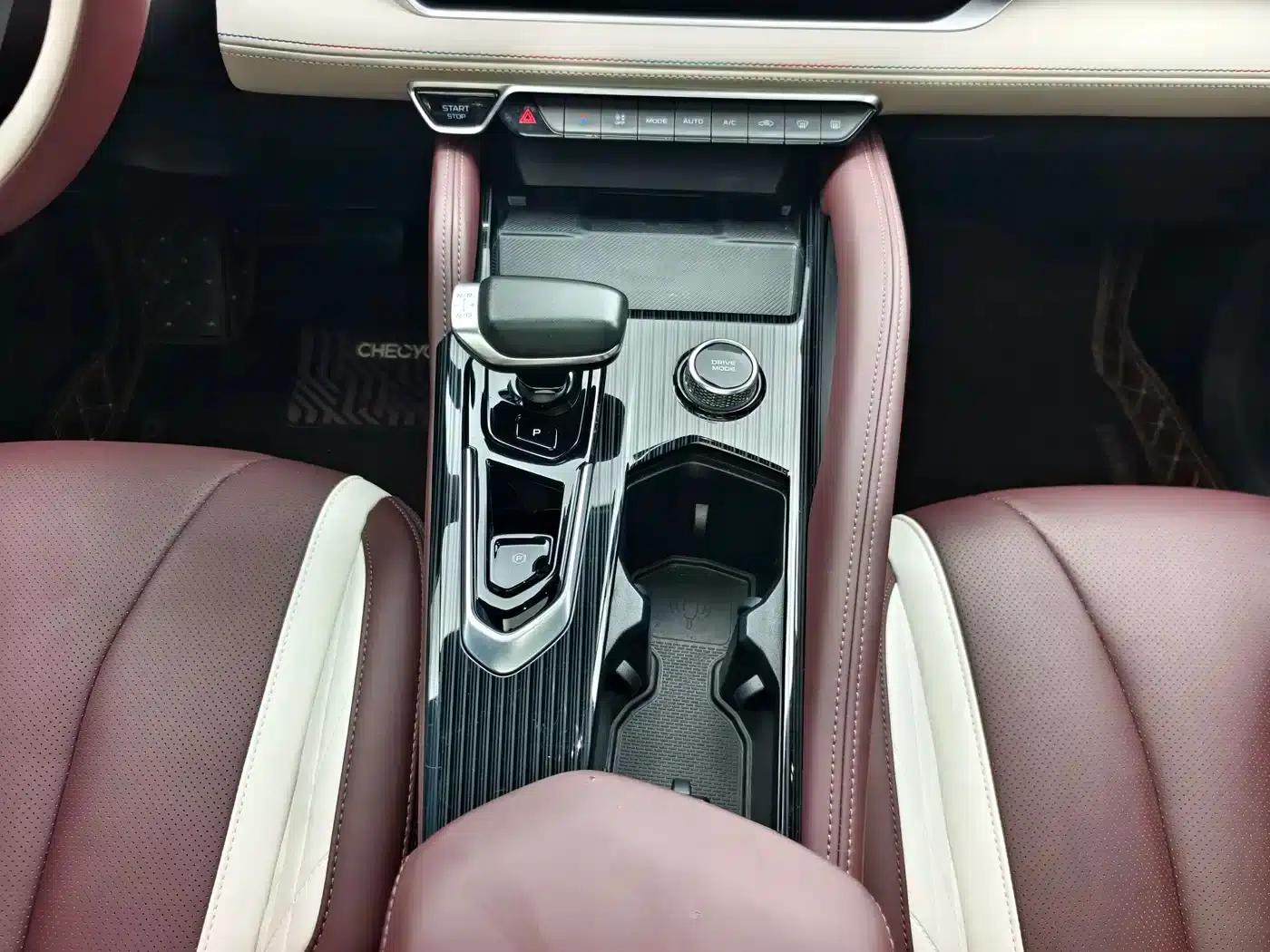 Geely Xingyue L 2024 2.0TD High-Power Automatic Two-Wheel Drive Cloud Edition — миниатюра 9