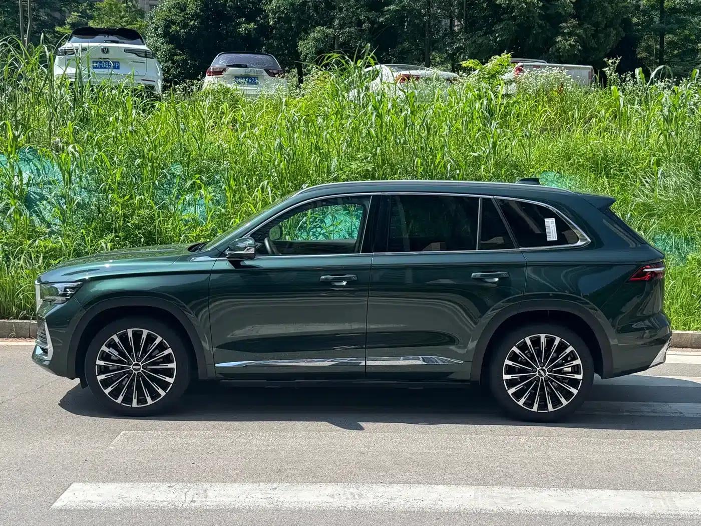 Geely Xingyue L 2025 Oriental Radiance 2.0TD Automatic 4WD Moon Gazing Edition — миниатюра 6