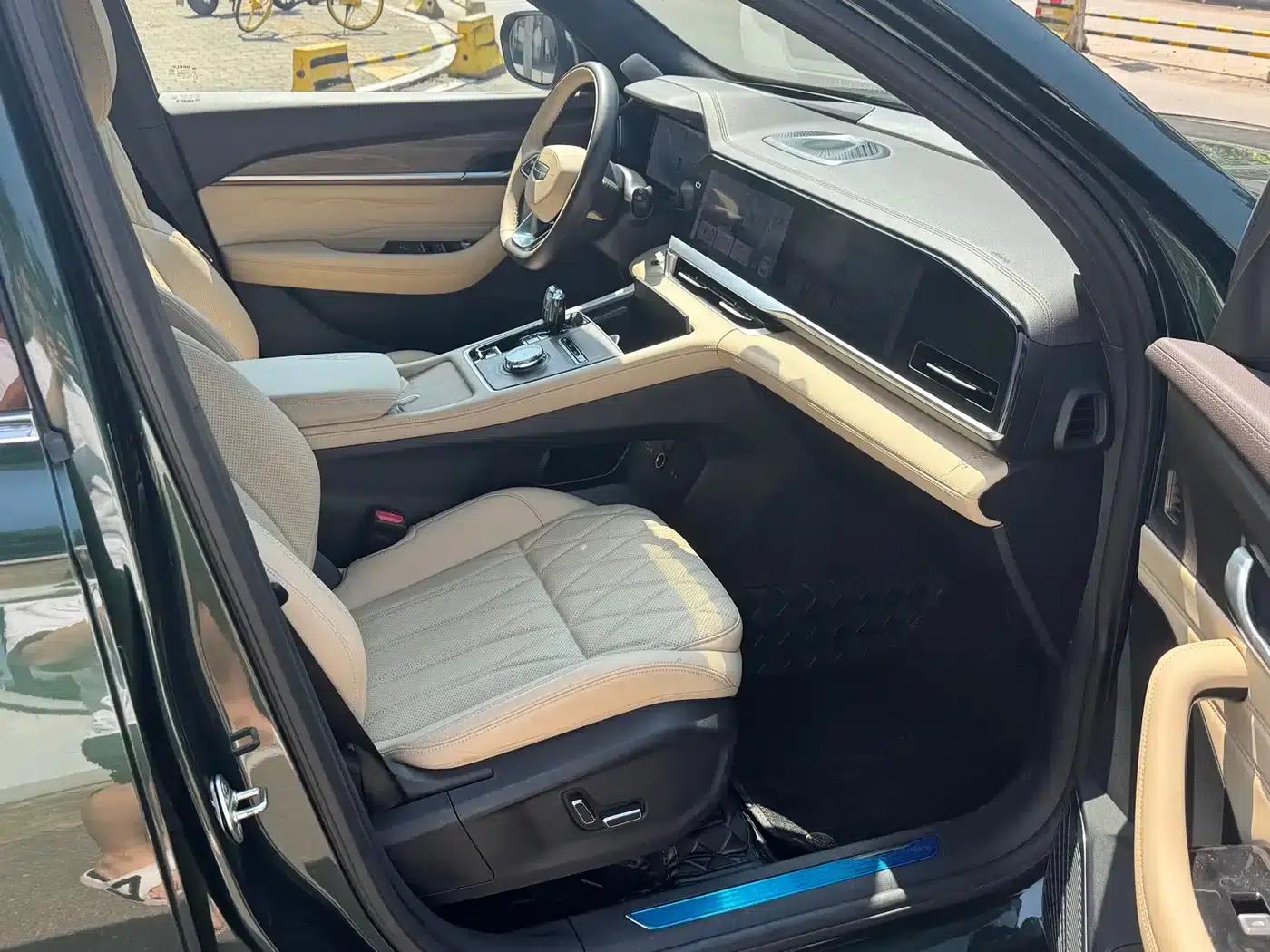 Geely Xingyue L 2025 Oriental Radiance 2.0TD Automatic 4WD Moon Gazing Edition — миниатюра 9