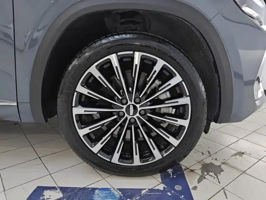 Geely Xingyue L 2025 Oriental Radiance 2.0TD Automatic 4WD Moon Gazing Edition — миниатюра 6
