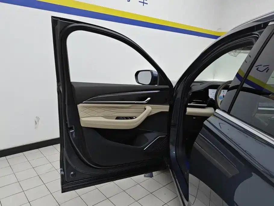 Geely Xingyue L 2025 Oriental Radiance 2.0TD Automatic 4WD Moon Gazing Edition — миниатюра 7