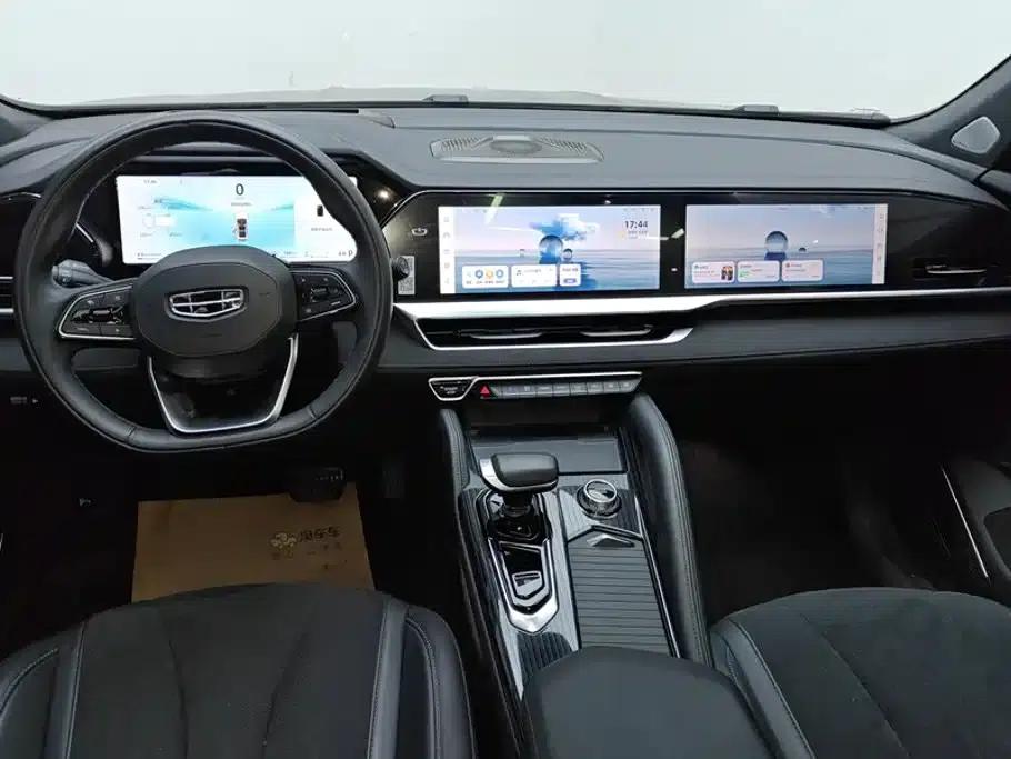 Geely Xingyue L 2024 2.0TD High-Power Automatic Two-Wheel Drive Sky Edition — миниатюра 12