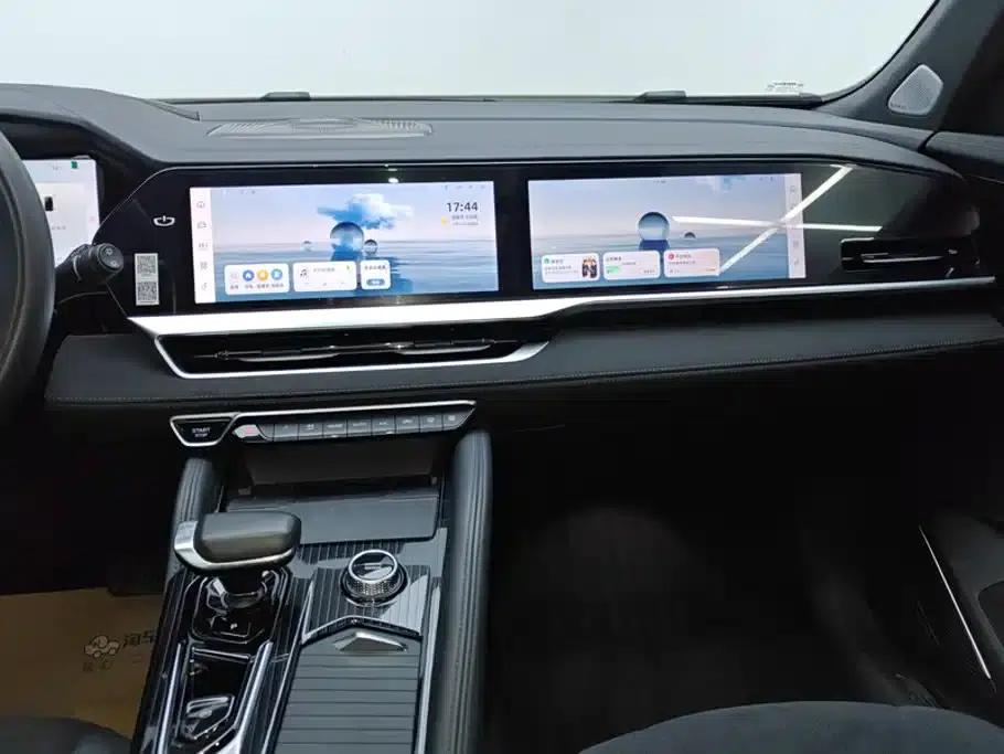 Geely Xingyue L 2024 2.0TD High-Power Automatic Two-Wheel Drive Sky Edition — миниатюра 13