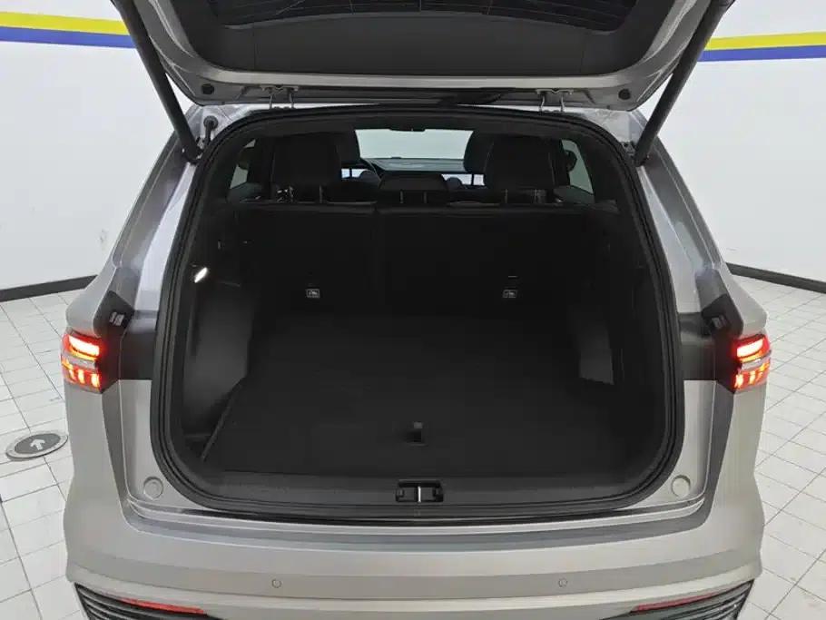Geely Xingyue L 2024 2.0TD High-Power Automatic Two-Wheel Drive Sky Edition — миниатюра 4