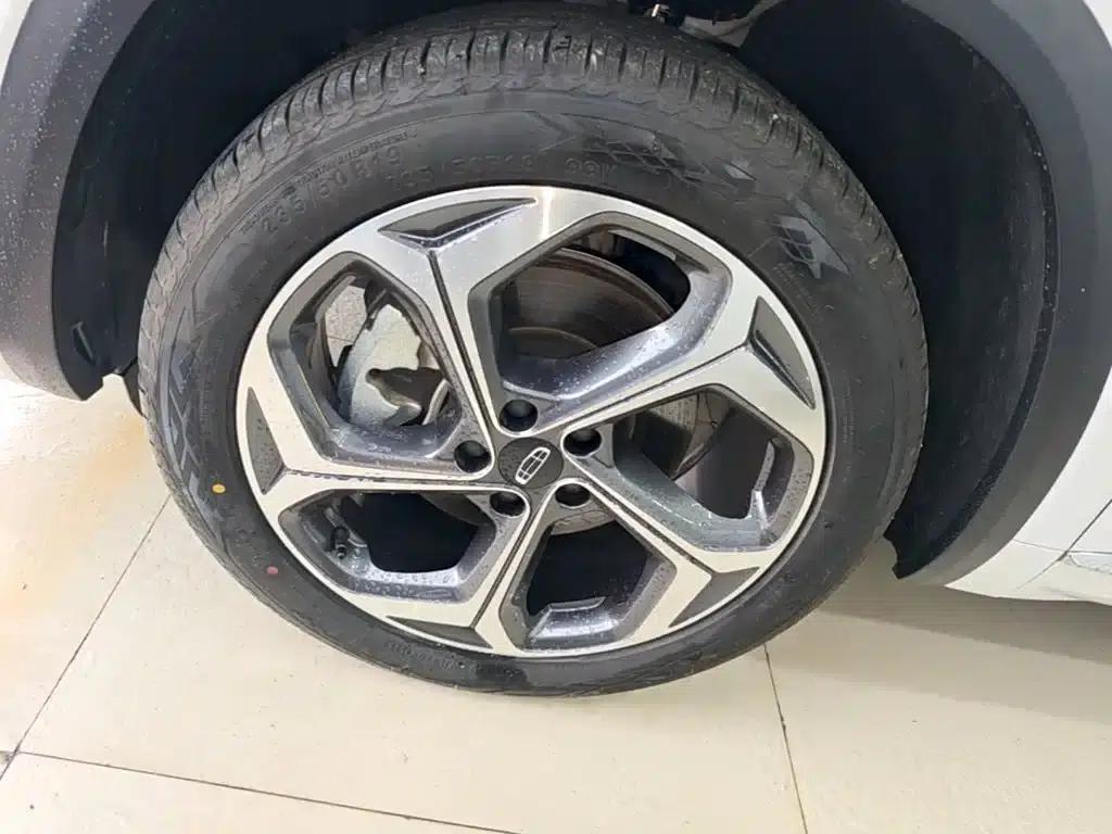 Geely Xingyue L 2024 2.0TD DCT EVO 2WD Long Wind Edition — миниатюра 23