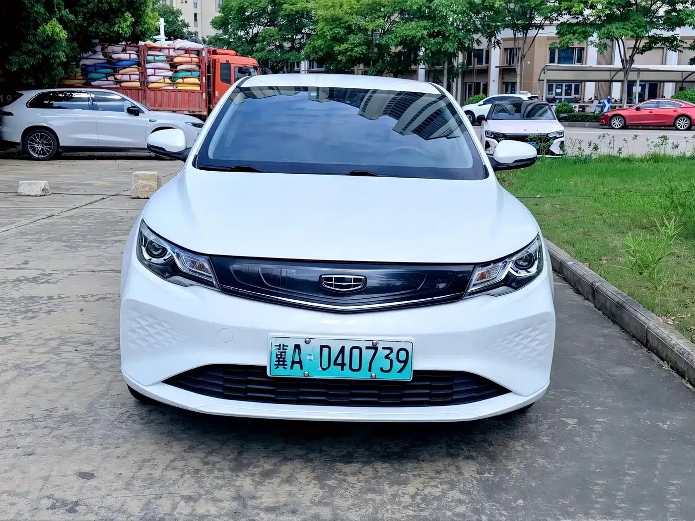 Geely Emgrand EV Pro 2022 Online Edition (Ternary Lithium) — миниатюра 2