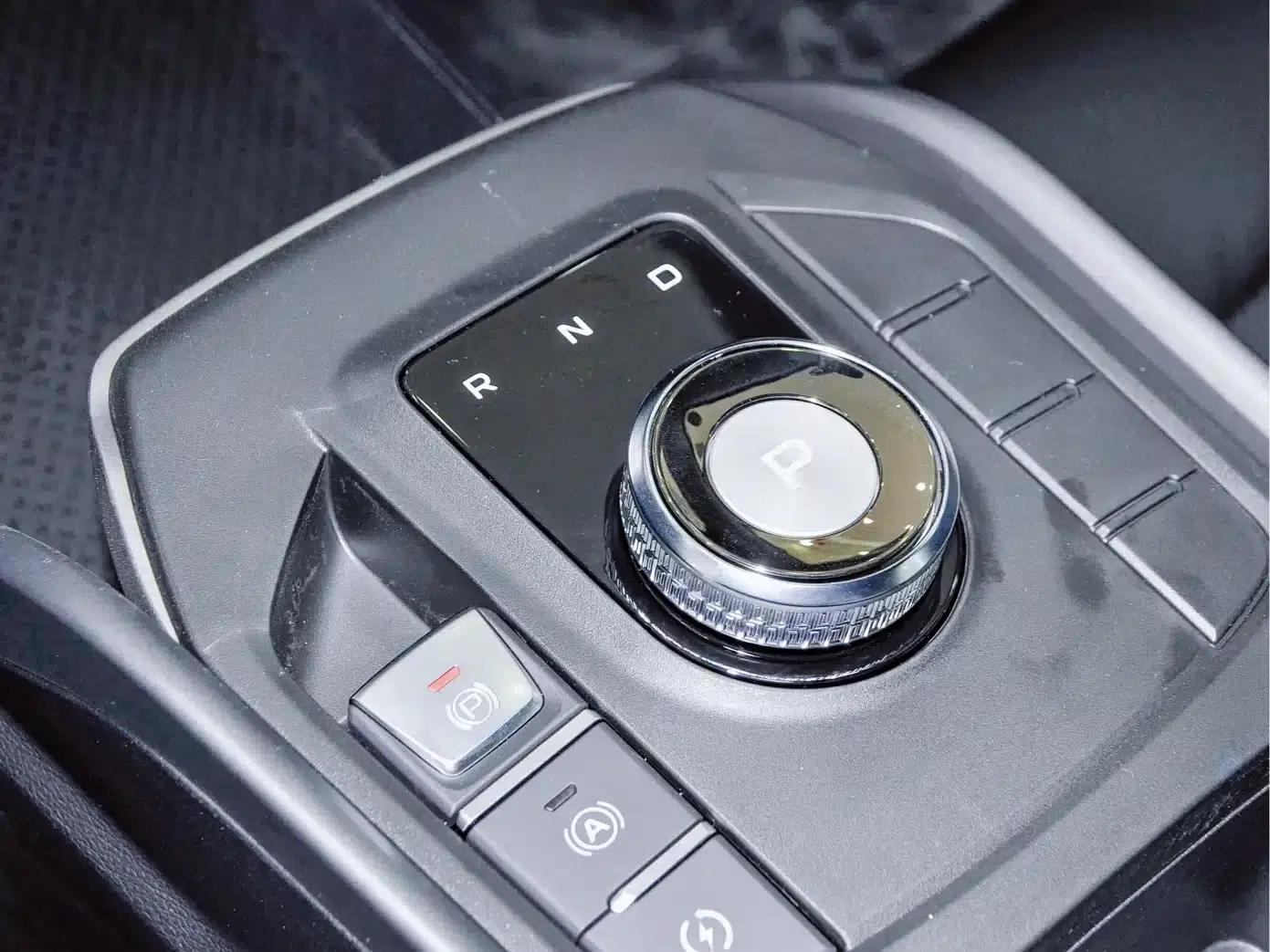 Geely Emgrand EV Pro 2022 Online Edition (Ternary Lithium) — миниатюра 17