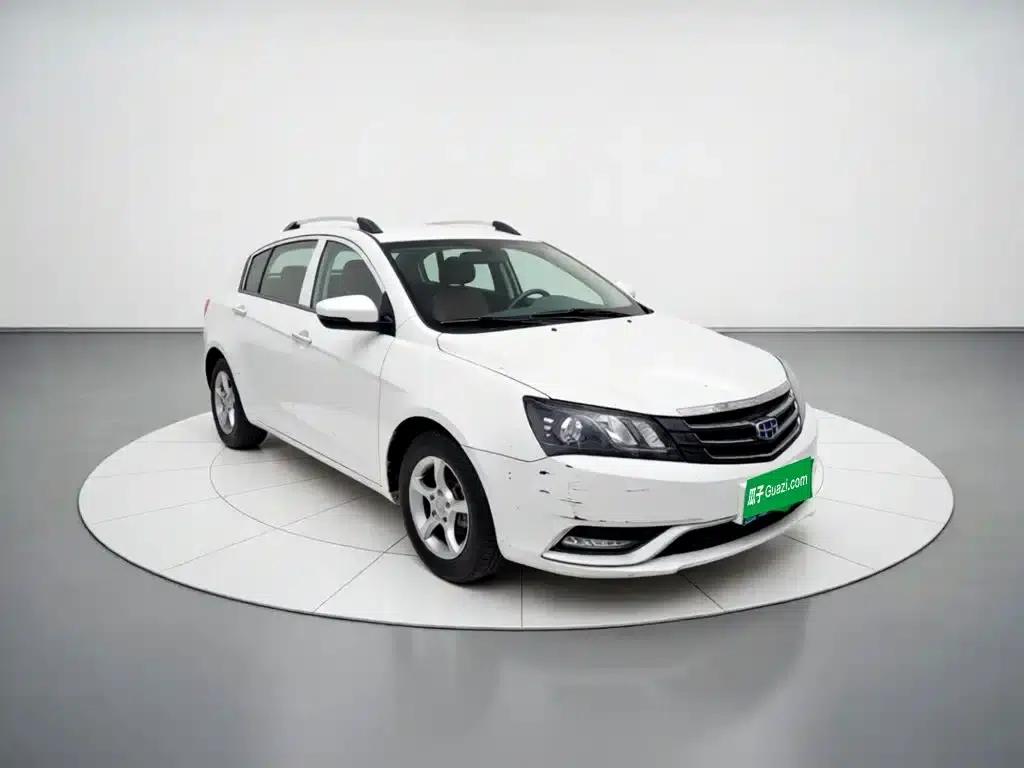 Geely Emgrand 2014 Hatchback 1.5L Manual Fashion Edition — миниатюра 3