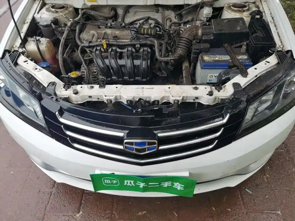 Geely Emgrand 2014 Hatchback 1.5L Manual Fashion Edition — миниатюра 21