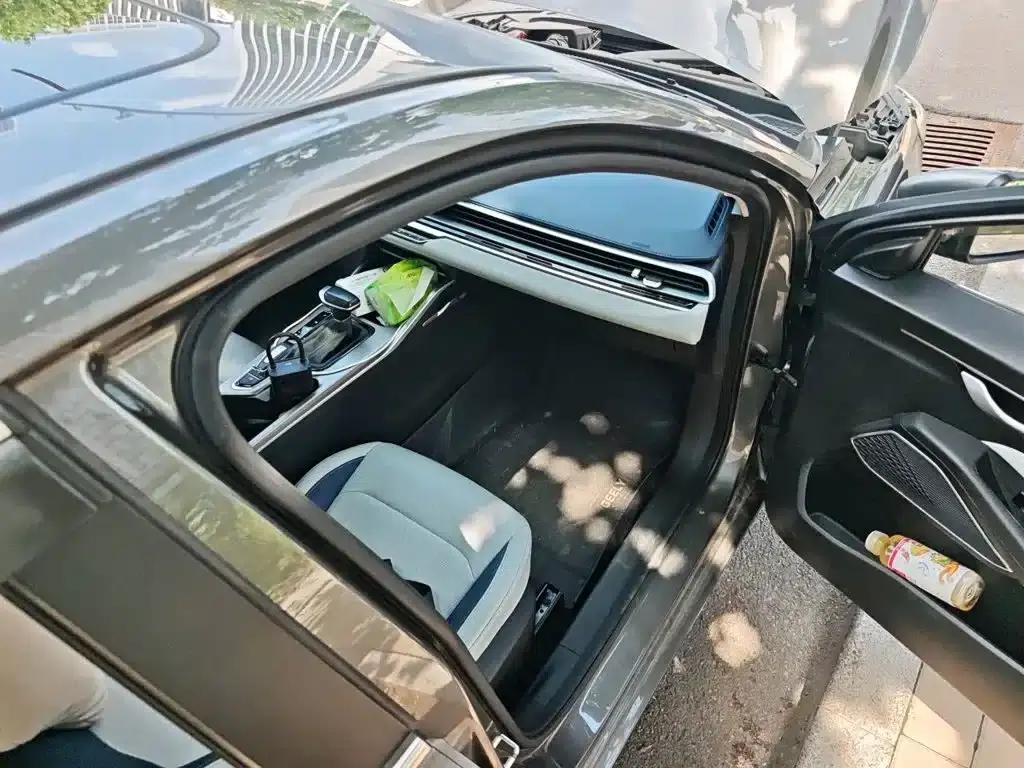 Geely Emgrand 2022 4th Generation 1.5L CVT Flagship Edition — миниатюра 21