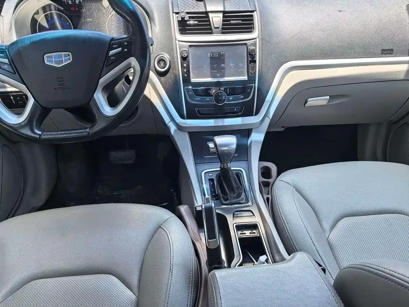 Geely Emgrand 2014 Sedan 1.5L CVT Elite — миниатюра 7