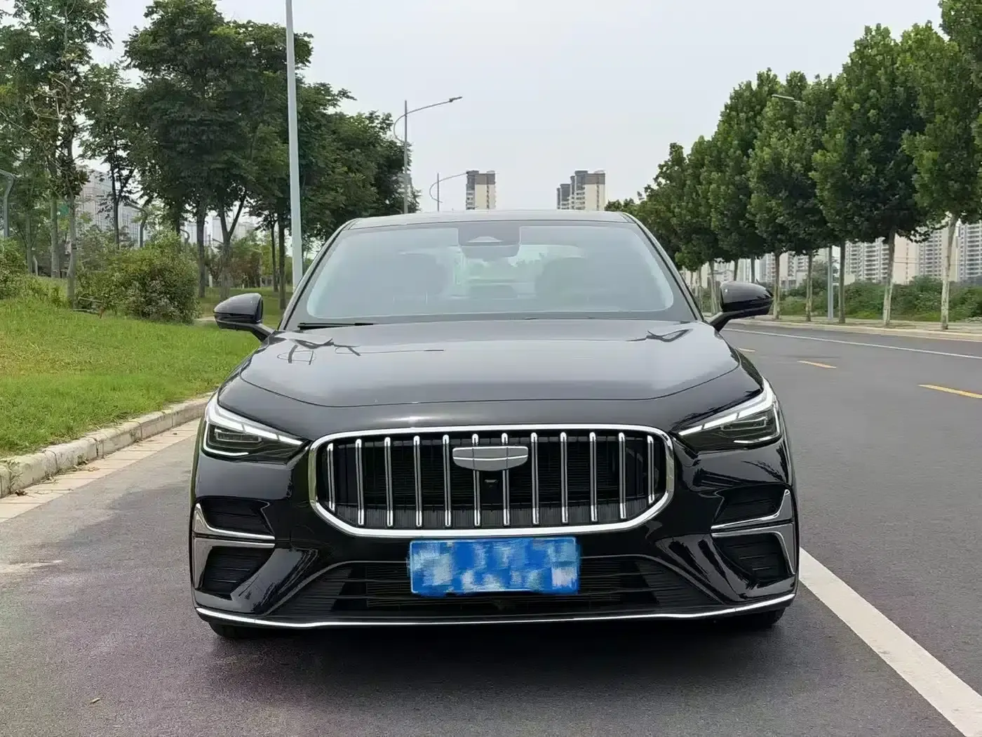 Geely Emgrand 2026 5th Generation 1.5L CVT Premium — миниатюра 2