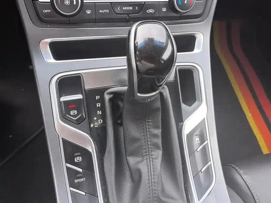 Geely Emgrand 2019 Leading Edition 1.5L CVT Upward Connectivity Model (National VI Emission Standard) — миниатюра 16