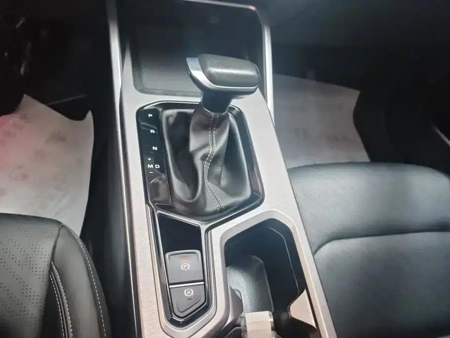 Geely Emgrand 2023 4th Generation Champion Edition 1.5L CVT Premium — миниатюра 16