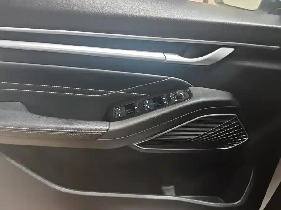 Geely Emgrand 2023 4th Generation Champion Edition 1.5L CVT Premium — миниатюра 7