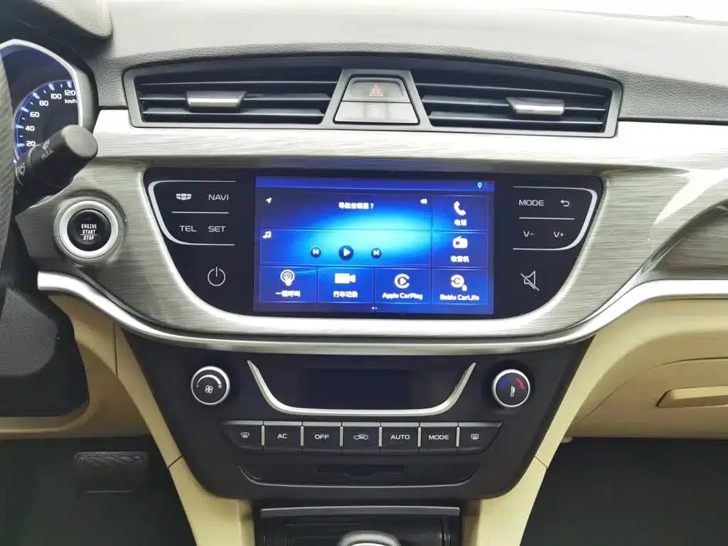 Geely Emgrand 2017 Sedan Million Edition 1.5L CVT Luxury Model — миниатюра 12