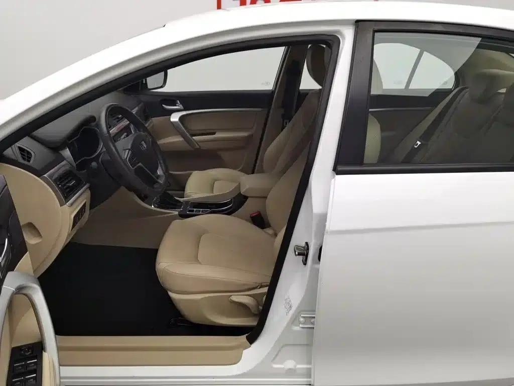 Geely Emgrand 2017 Sedan Million Edition 1.5L CVT Luxury Model — миниатюра 10