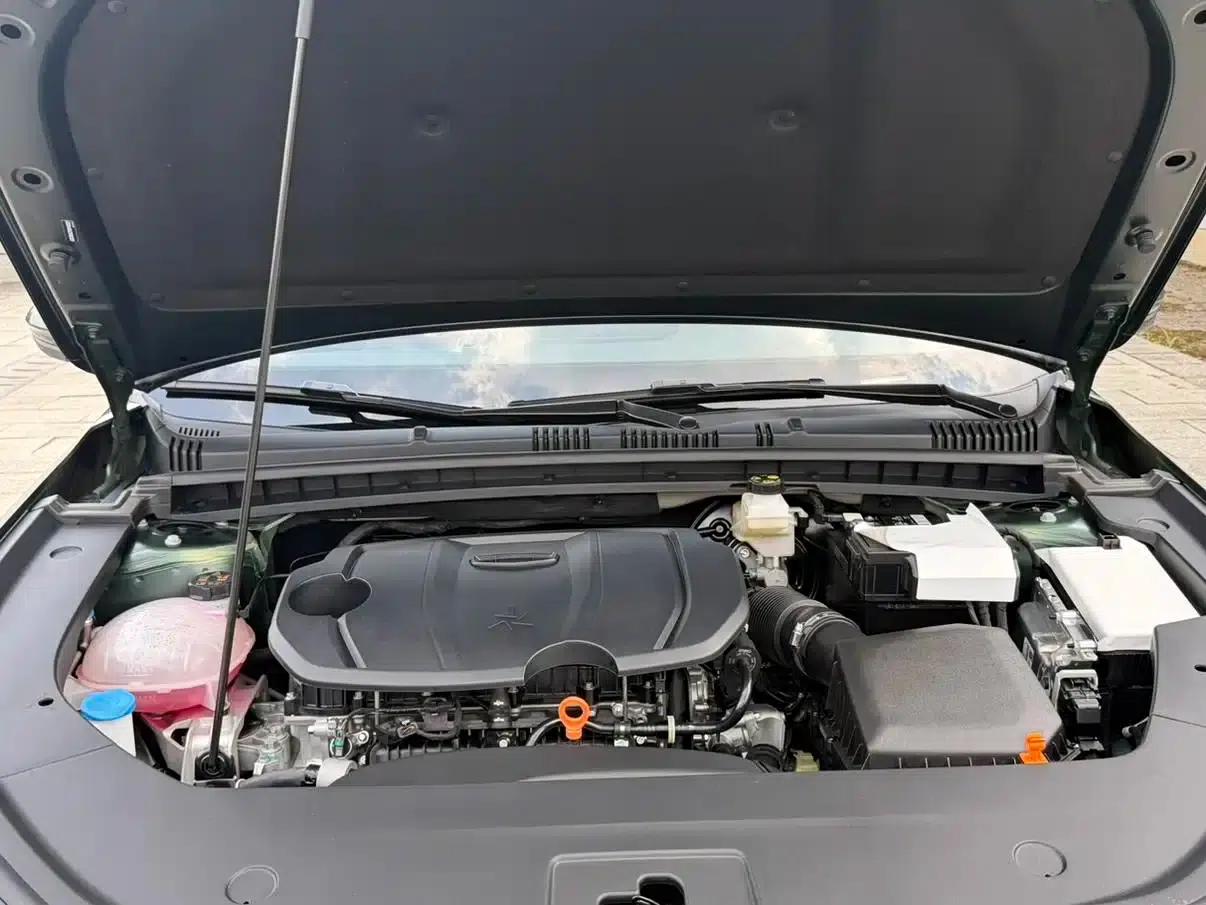 Geely Emgrand 2026 5th Generation 1.5T DCT Flagship Edition — миниатюра 20