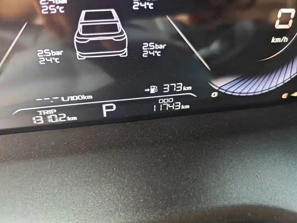 Geely Emgrand 2025 4th Generation 1.5L CVT Dragon Edition — миниатюра 5