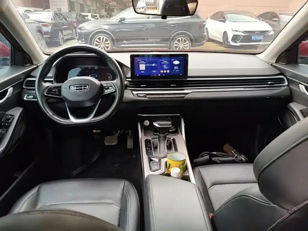 Geely Emgrand 2022 4th Generation 1.5L CVT Premium — миниатюра 10