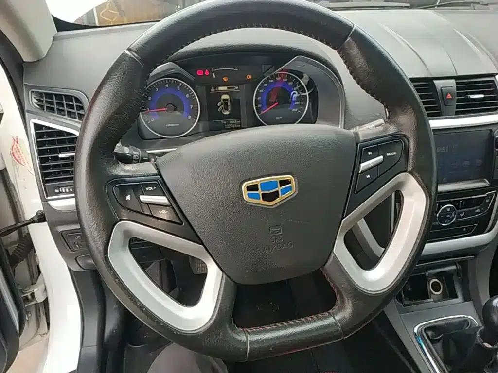 Geely Emgrand 2015 Sedan 1.5L Manual Upgrade Version — миниатюра 11