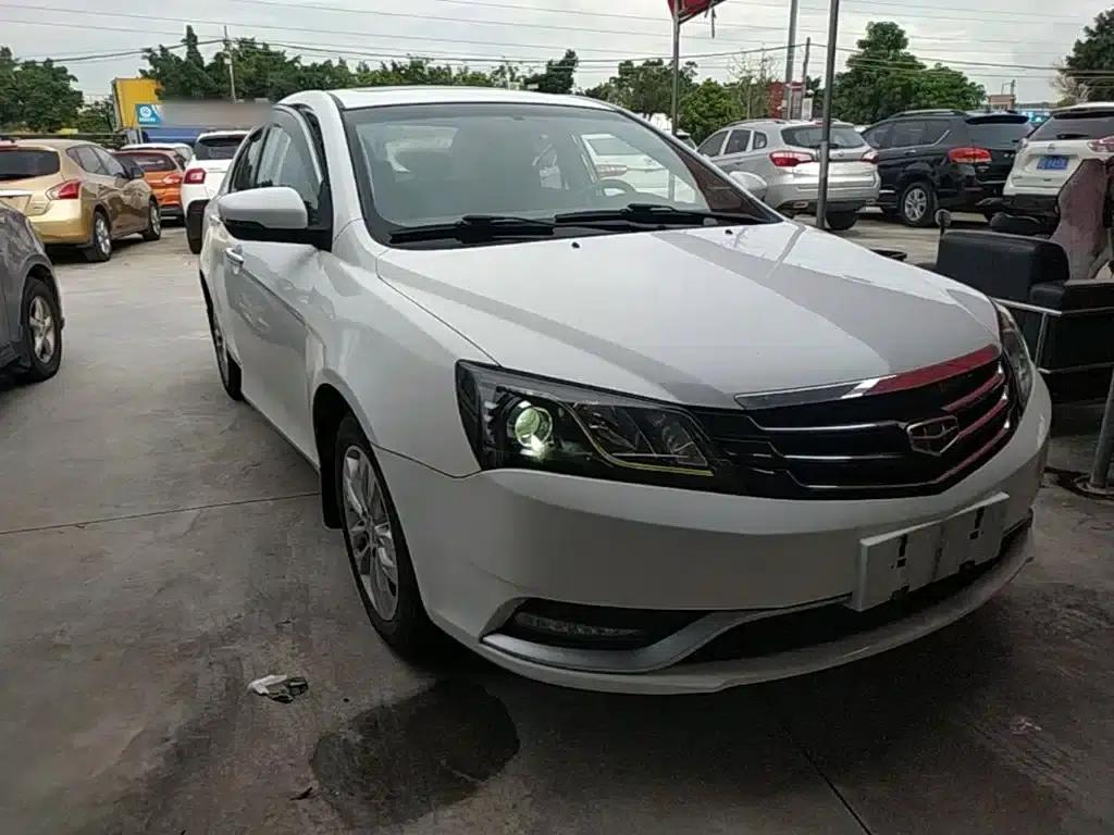Geely Emgrand 2015 Sedan 1.5L Manual Upgrade Version — миниатюра 4