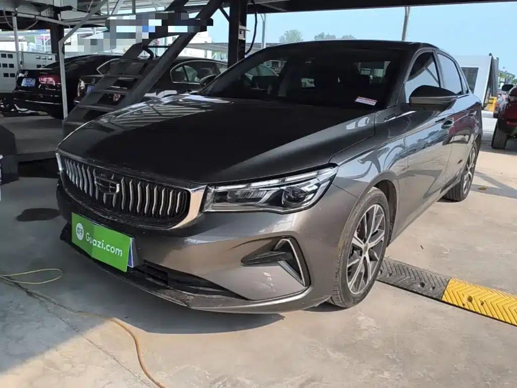 Geely Emgrand 2022 4th Generation 1.5L CVT Premium — миниатюра 1