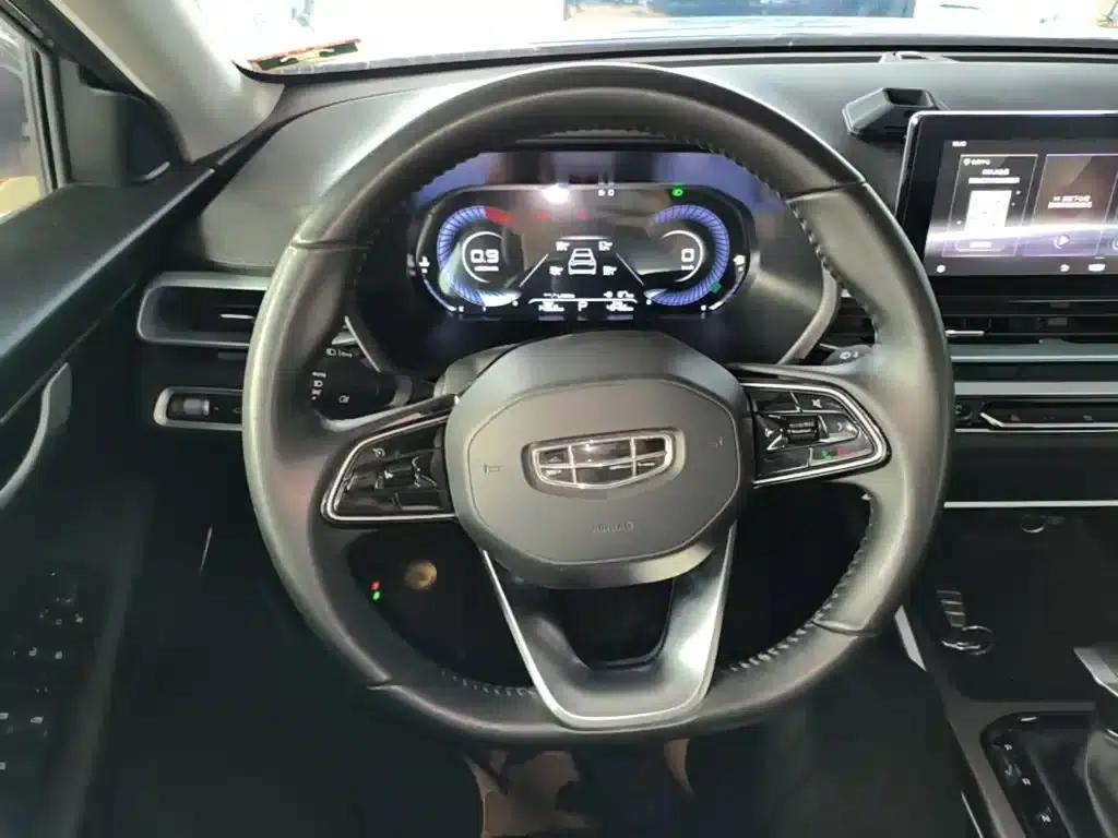 Geely Emgrand 2022 4th Generation 1.5L CVT Premium — миниатюра 11