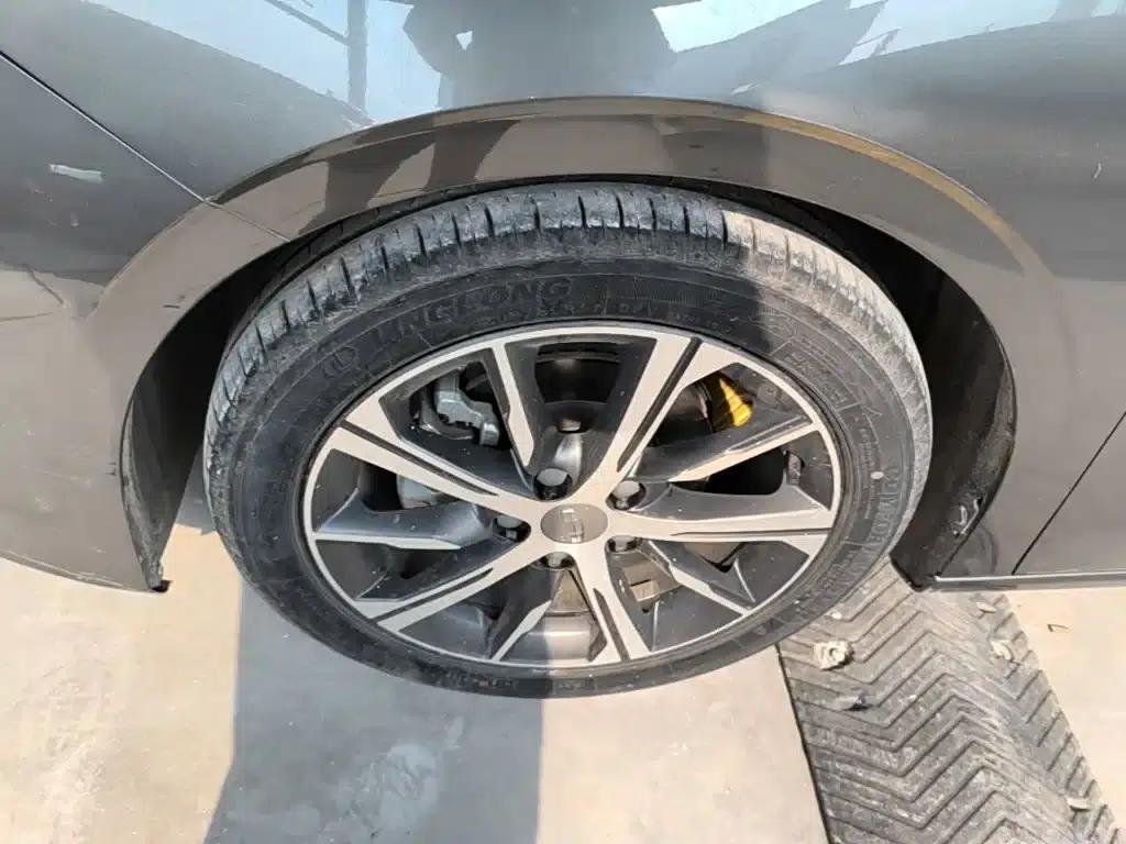 Geely Emgrand 2022 4th Generation 1.5L CVT Premium — миниатюра 23