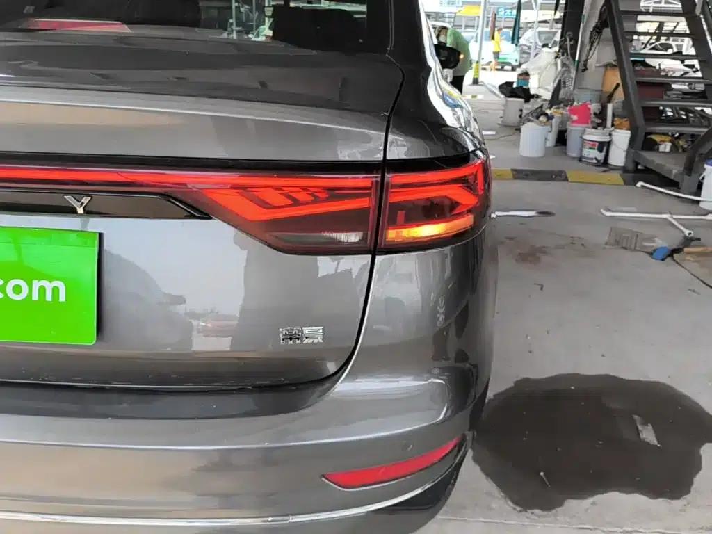 Geely Emgrand 2022 4th Generation 1.5L CVT Premium — миниатюра 8