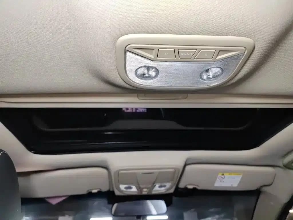 Geely Emgrand 2016 Sedan 1.5L Manual Upgrade Version — миниатюра 9