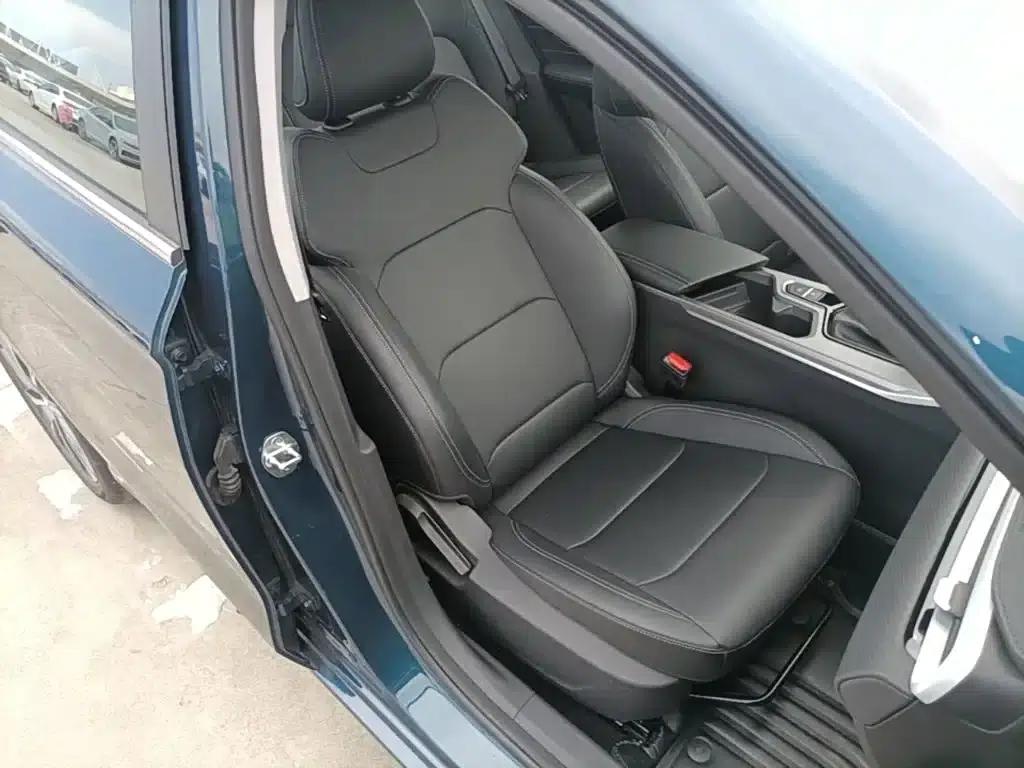 Geely Emgrand 2026 4 Millionth Anniversary Edition 1.5L CVT Flying Model — миниатюра 25