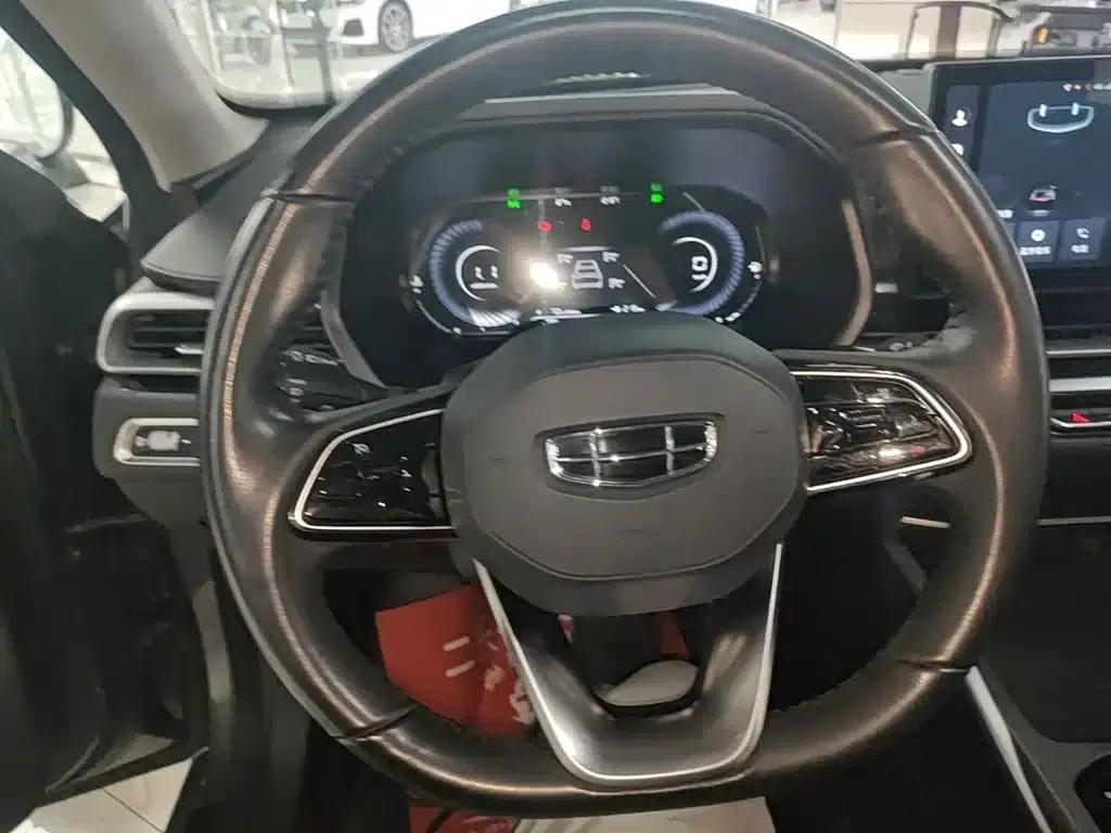 Geely Emgrand 2023 4th Generation Champion Edition 1.5L CVT Luxury — миниатюра 11