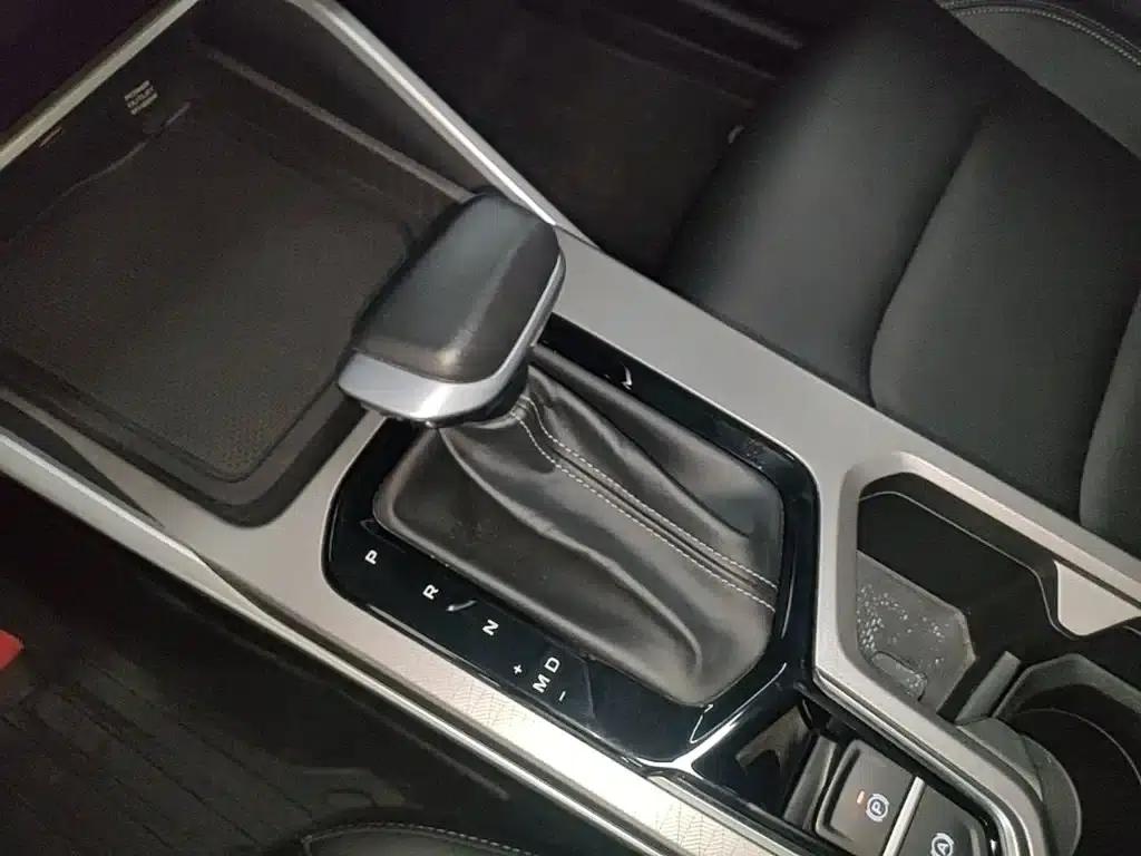 Geely Emgrand 2023 4th Generation Champion Edition 1.5L CVT Luxury — миниатюра 14