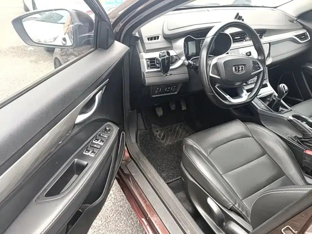 Geely Emgrand 2019 Leading Edition 1.5L Manual Deluxe Model (China VI Emission Standard) — миниатюра 16