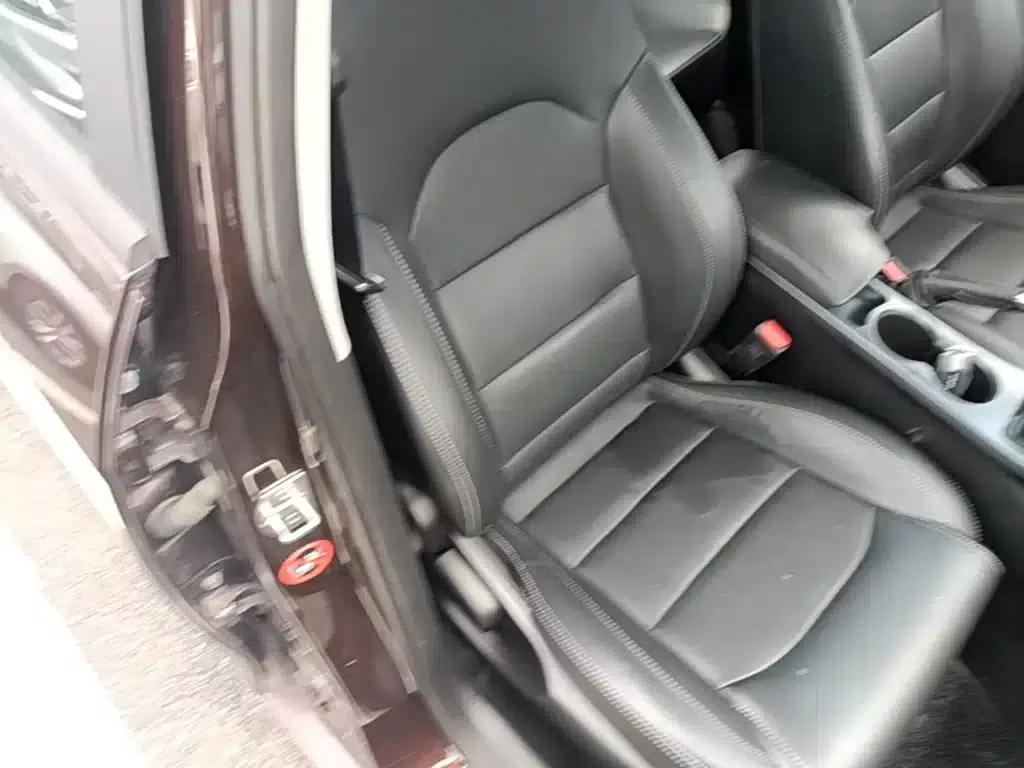 Geely Emgrand 2019 Leading Edition 1.5L Manual Deluxe Model (China VI Emission Standard) — миниатюра 25