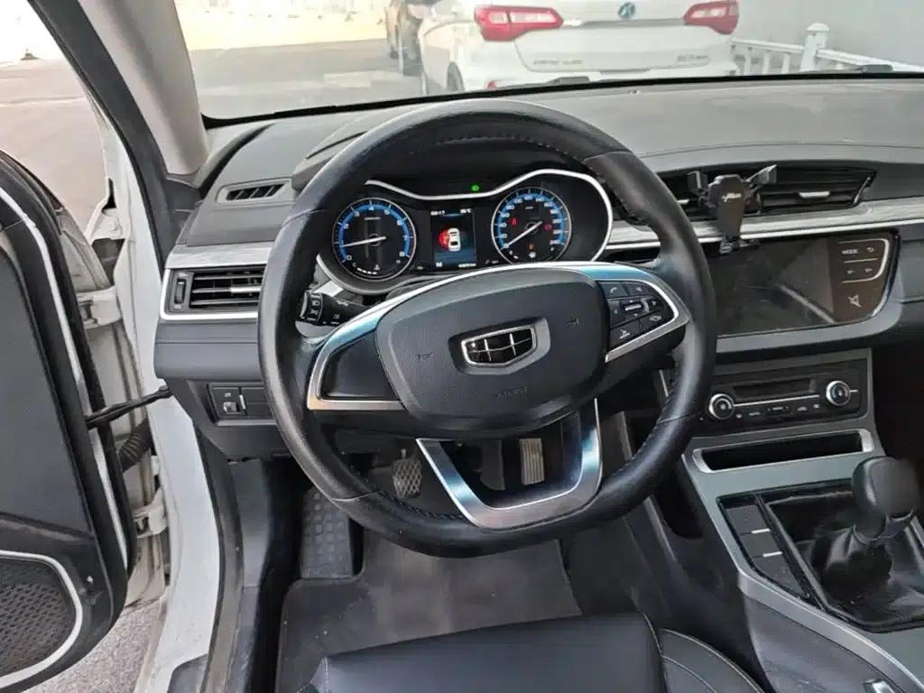 Geely Emgrand 2019 Leading Edition 1.5L Manual Deluxe Model (China VI Emission Standard) — миниатюра 11