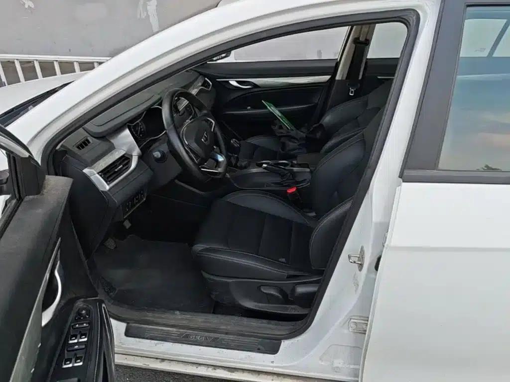 Geely Emgrand 2019 Leading Edition 1.5L Manual Deluxe Model (China VI Emission Standard) — миниатюра 15