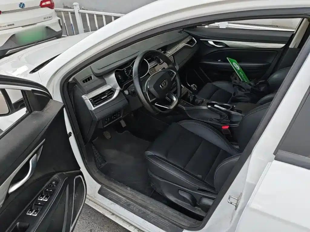 Geely Emgrand 2019 Leading Edition 1.5L Manual Deluxe Model (China VI Emission Standard) — миниатюра 16