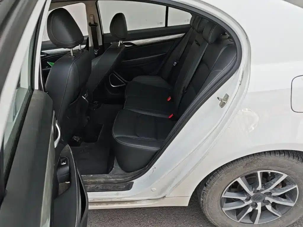 Geely Emgrand 2019 Leading Edition 1.5L Manual Deluxe Model (China VI Emission Standard) — миниатюра 17