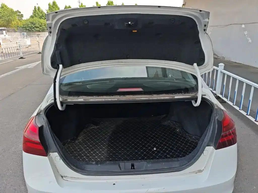 Geely Emgrand 2019 Leading Edition 1.5L Manual Deluxe Model (China VI Emission Standard) — миниатюра 19