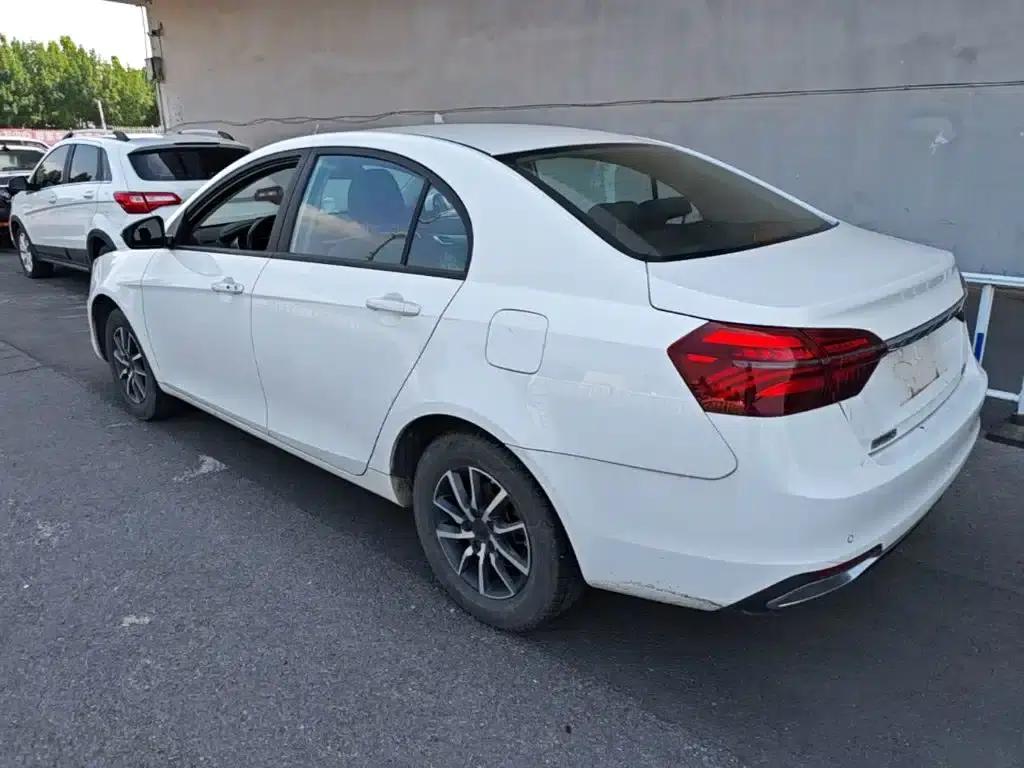 Geely Emgrand 2019 Leading Edition 1.5L Manual Deluxe Model (China VI Emission Standard) — миниатюра 5