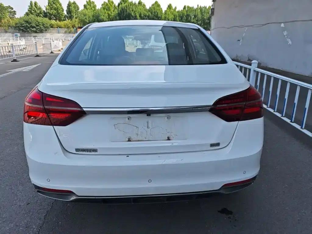 Geely Emgrand 2019 Leading Edition 1.5L Manual Deluxe Model (China VI Emission Standard) — миниатюра 6