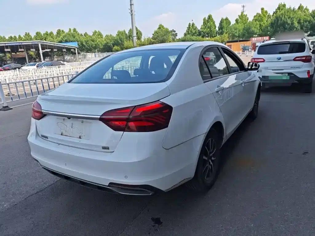 Geely Emgrand 2019 Leading Edition 1.5L Manual Deluxe Model (China VI Emission Standard) — миниатюра 7