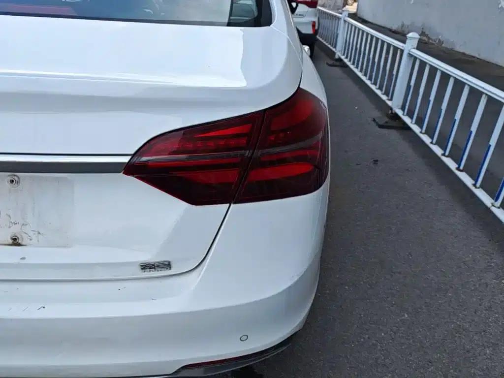 Geely Emgrand 2019 Leading Edition 1.5L Manual Deluxe Model (China VI Emission Standard) — миниатюра 8