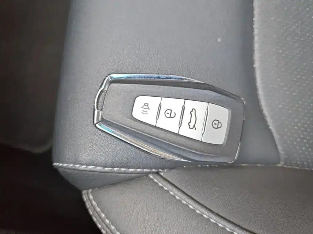 Geely Emgrand 2019 Leading Edition 1.5L Manual Deluxe Model (China VI Emission Standard) — миниатюра 9
