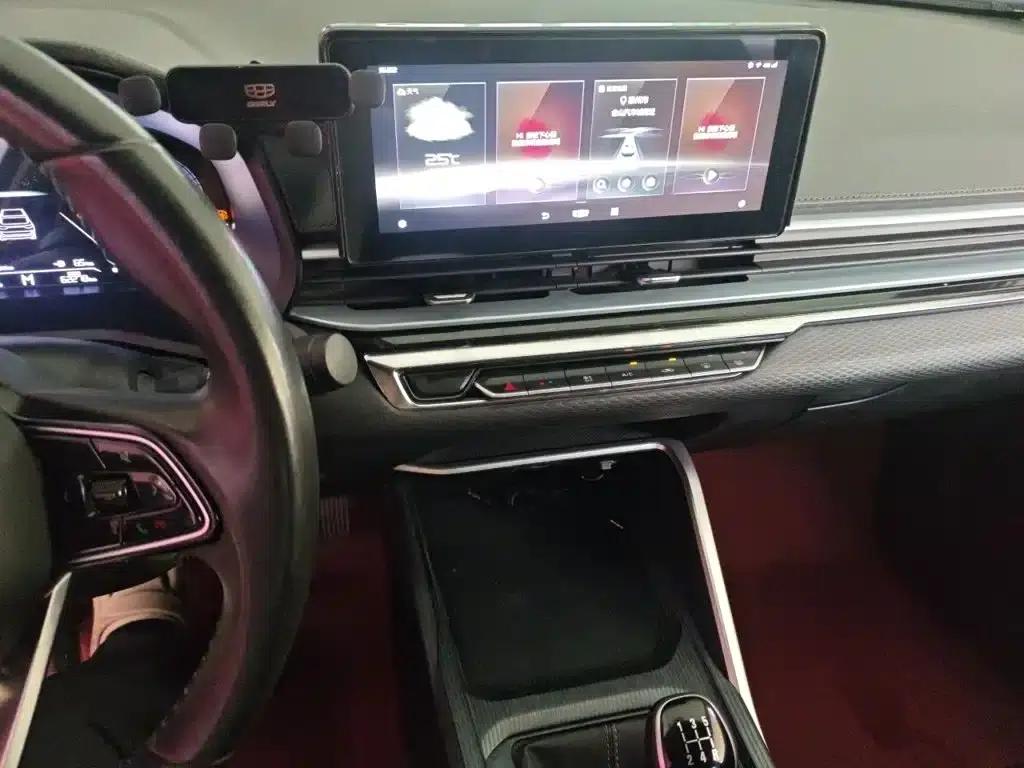 Geely Emgrand 2022 Generation 4 1.5L Manual Deluxe — миниатюра 6