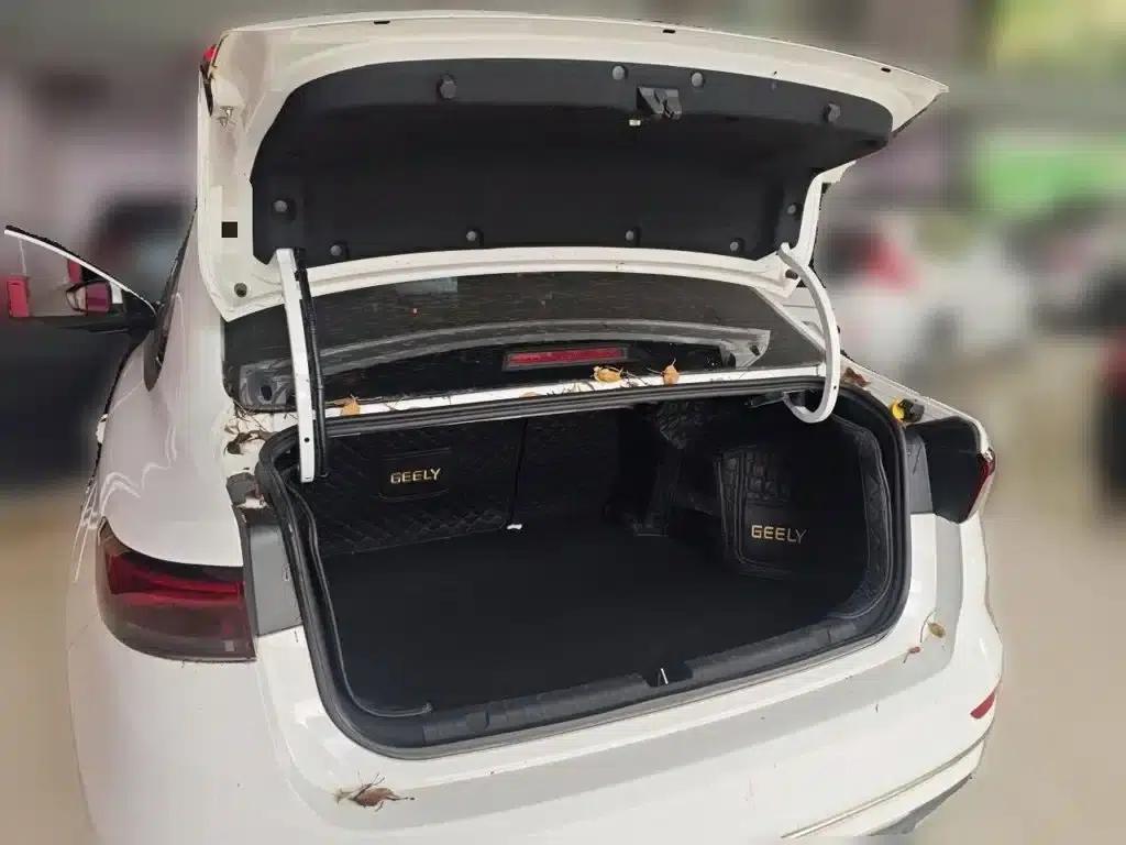 Geely Emgrand 2022 Generation 4 1.5L Manual Deluxe — миниатюра 10