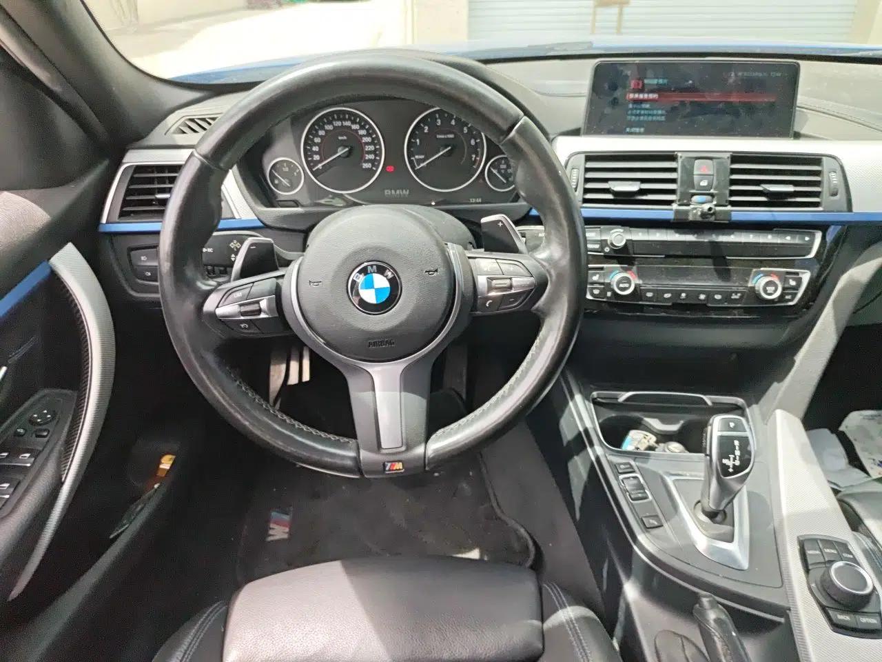 BMW 3 Series 2019 320i M Sport Package — миниатюра 10