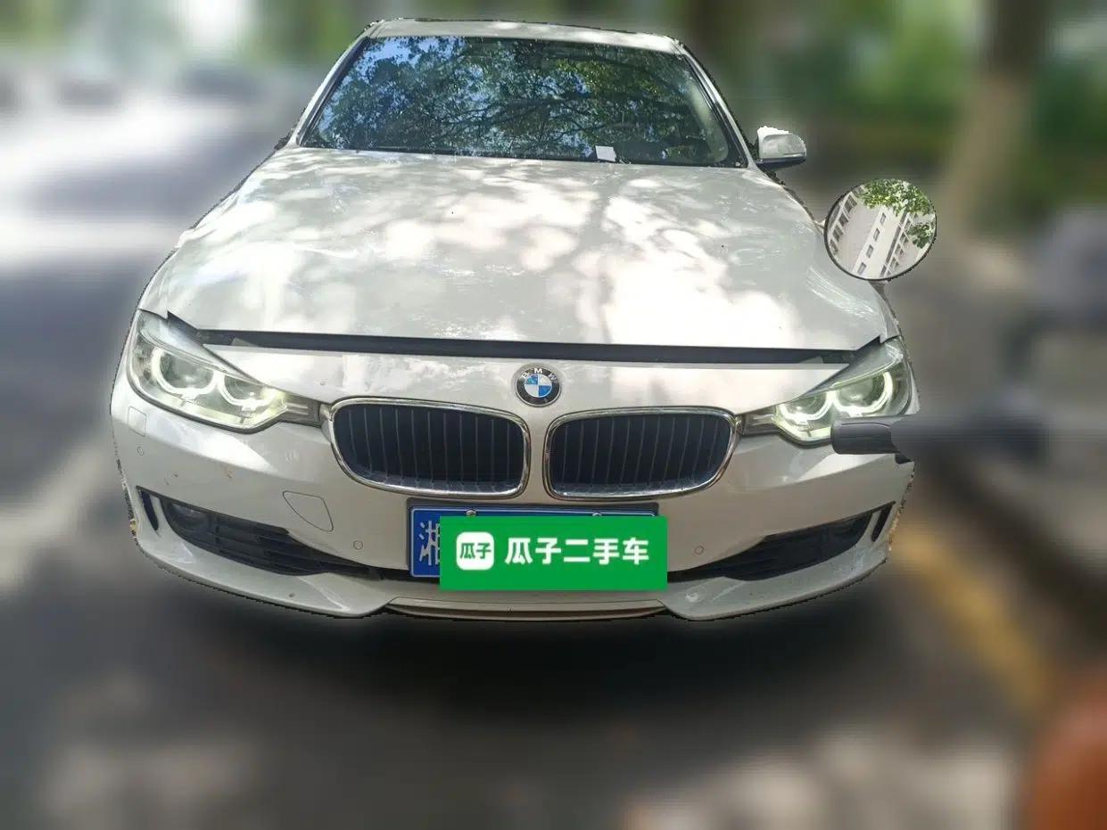 BMW 3 Series 2015 320i Luxury Line Stylish Edition — миниатюра 2